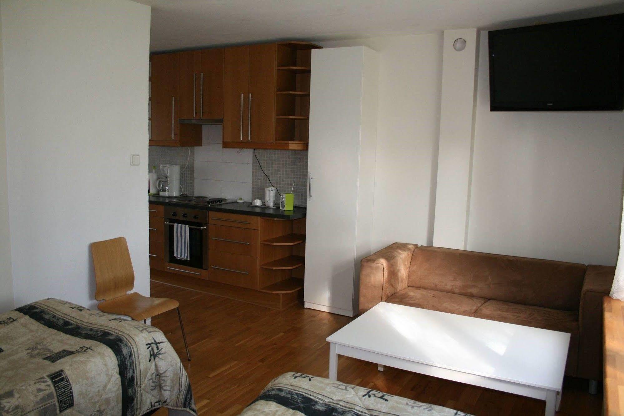 Lilla Huset Pa Slaetten B&B Лунд Екстериор снимка